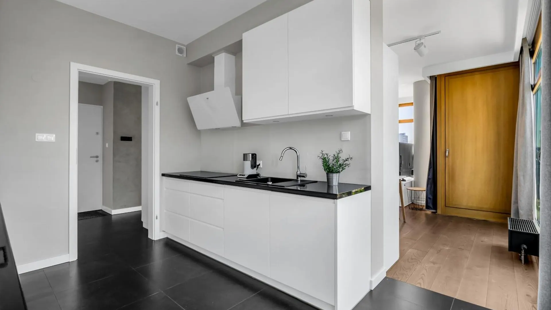 Lägenhet Warsaw Prestige Suites - 86M2, Two-Level Loft, Parking - By Rentujemy